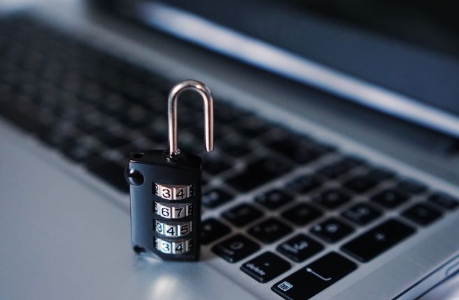 Kybernetická bezpečnosť v EÚ: Komisia navrhuje spoločnú kybernetickú jednotku na zintenzívnenie reakcie na rozsiahle kybernetickobezpečnostné incidenty